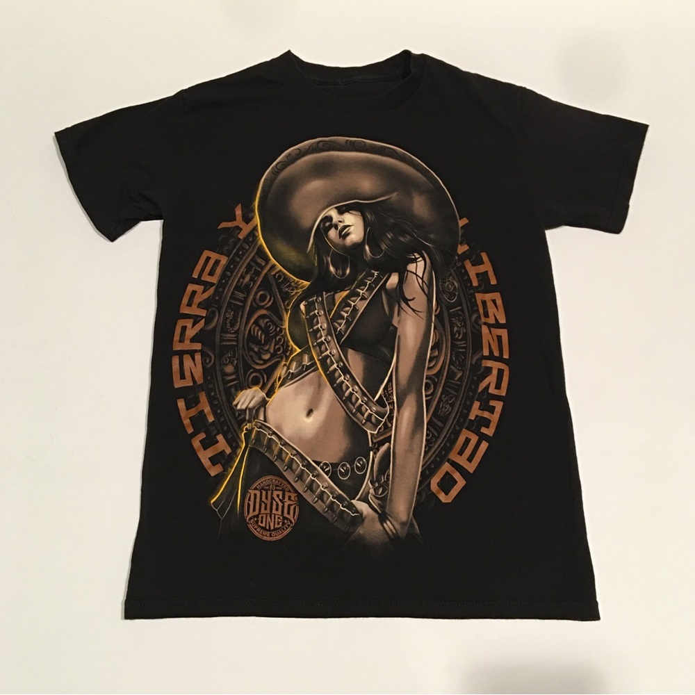 Dyse One Graphic T-Shirt Tierra Y Libertad Lady in Sombrero Size Small